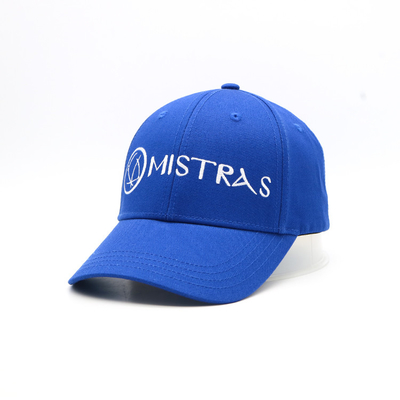 Швы совпадают с цветом ткани на шестипанельной бейсбольной шапке из хлопка с вышитым логотипом