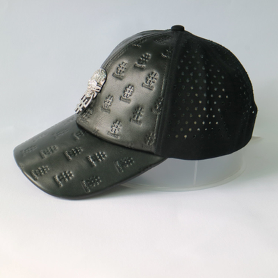 Шляпа бейсбола женщин дизайна черепа металла кожаная с отверстием водоустойчивым