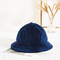 Логотип шляп ведра теплой зимы сини военно-морского флота толстый удя изготовленный на заказ