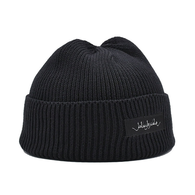 Unisex 54cm вышитые шляпы зимы прикрывают изготовленным на заказ Beanie Cuffed ярлыком простой связанный