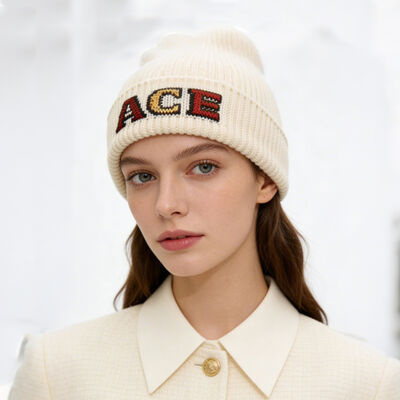 Настраиваемые шерстяные шапки с капюшоном обеспечивают естественную изоляцию и классический вид идеально подходят для зимних коллекций одежды